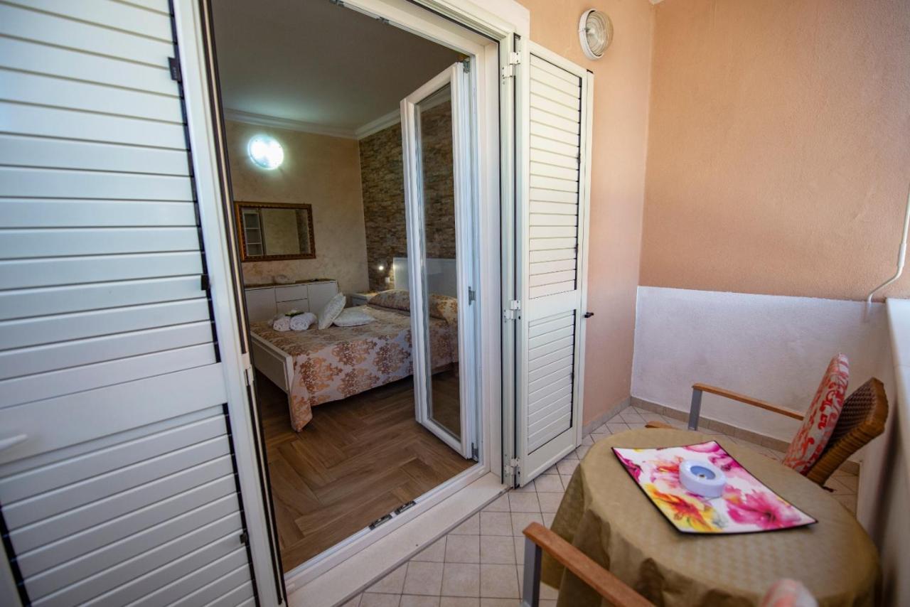 トロペーア ラ ペルラ デル ティレーノ Bed & Breakfast エクステリア 写真