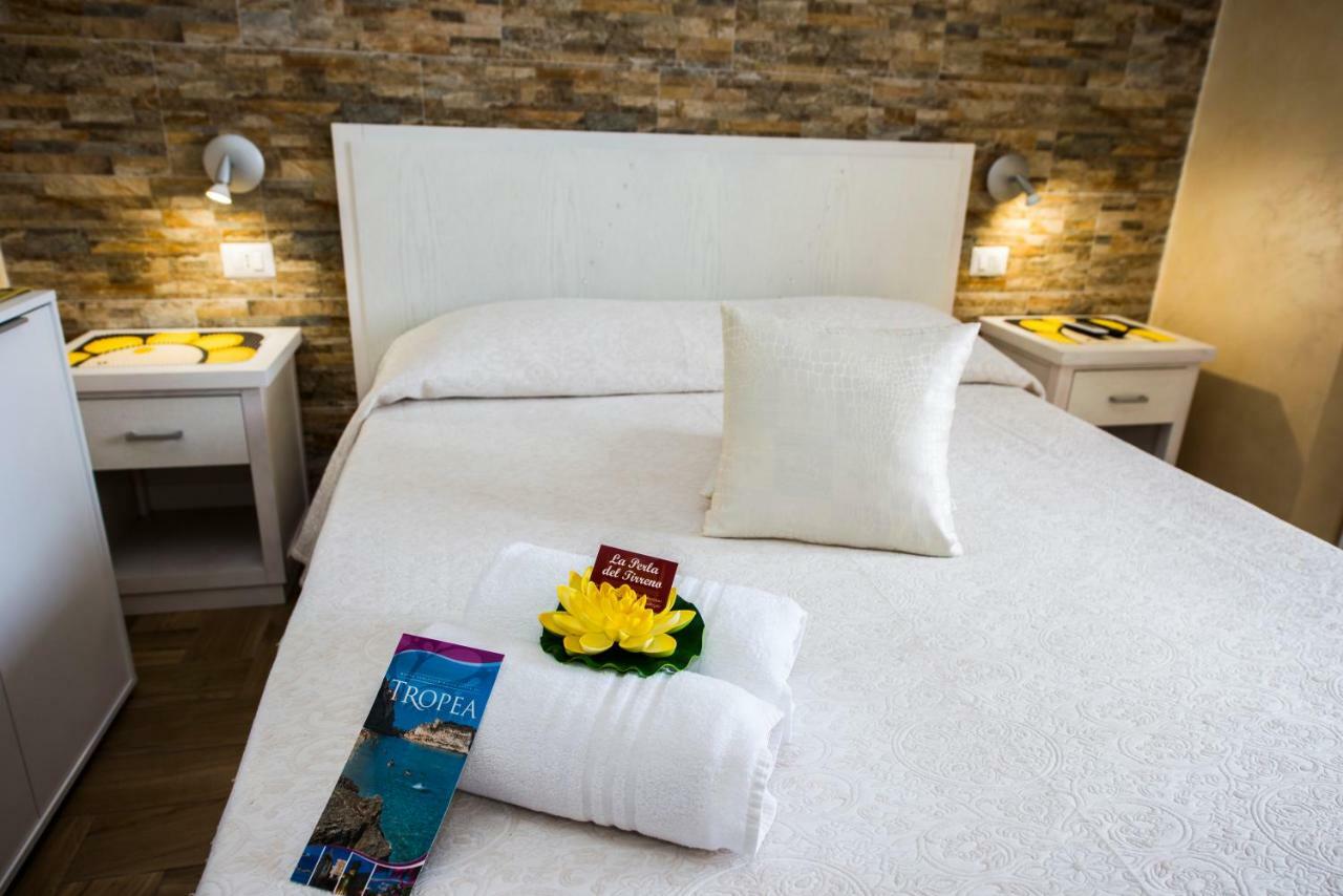 トロペーア ラ ペルラ デル ティレーノ Bed & Breakfast エクステリア 写真